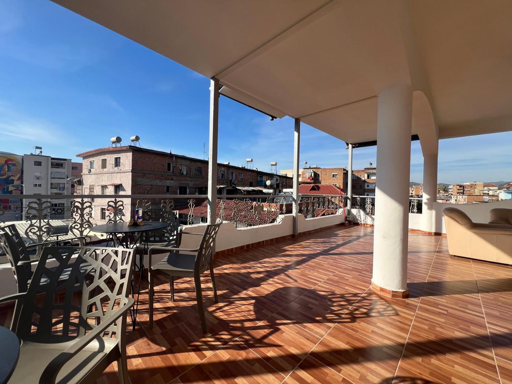 Villa Ensalv Berat - Apartment - Room - Penthouse Buitenkant foto